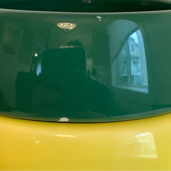 Scentsy University Of Oregon Ducks NCAA Full Size Wax Warmer Yellow Green READ - Picture 3 of 13